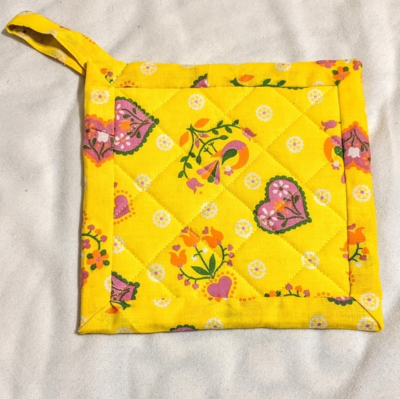 SOLD Double potholder set - Picture 4 of 8